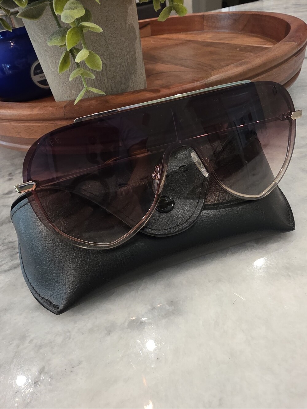 NWT DIFF Imani Womens Sunglasses, Gold Metal Frame, Brown Gradient Lenses